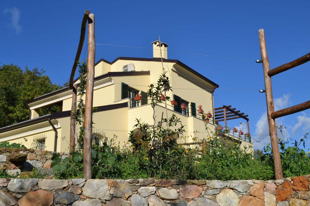 Joie De Vivre Bed and Breakfast Calice Ligure Buitenkant foto
