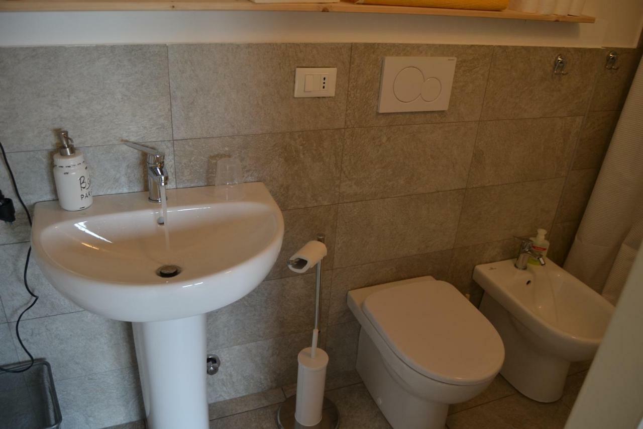 Joie De Vivre Bed and Breakfast Calice Ligure Buitenkant foto