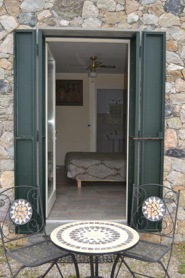 Joie De Vivre Bed and Breakfast Calice Ligure Buitenkant foto