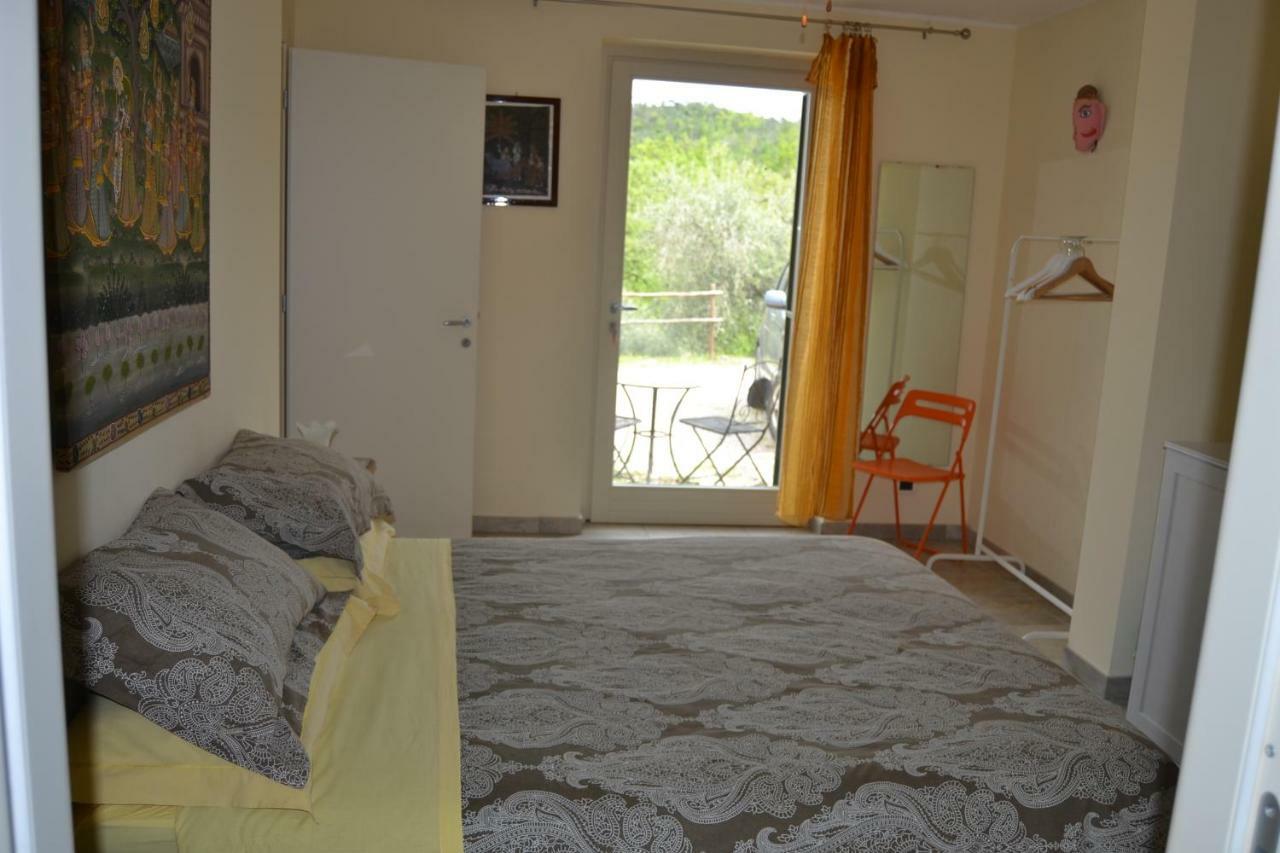 Joie De Vivre Bed and Breakfast Calice Ligure Buitenkant foto